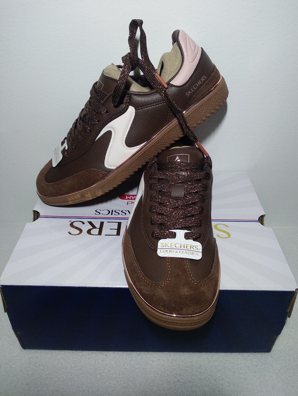 Skechers Hotshot Living Luxe Women Size 7.5  Brown & Pink Court Sneakers New